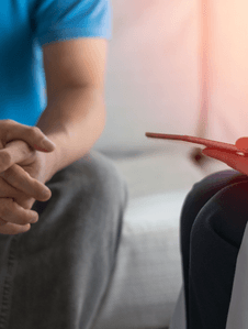 Azeta.ee kannab vuntse ja kutsub mehi internetis nõu pidama